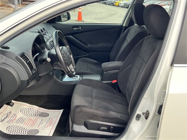 2010 Nissan Altima 4dr Sedan I4 CVT 2.5 S - 22973825 - 10