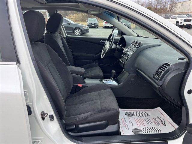 2010 Nissan Altima 4dr Sedan I4 CVT 2.5 S - 22973825 - 18