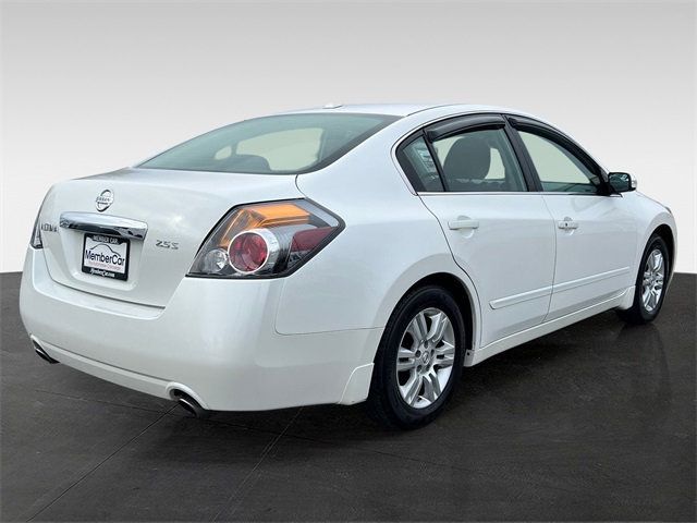 2010 Nissan Altima 4dr Sedan I4 CVT 2.5 S - 22973825 - 4