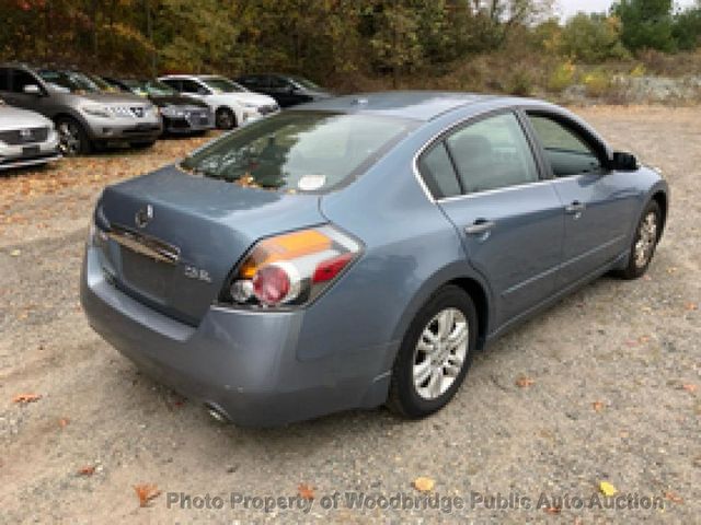 2010 Nissan Altima 4dr Sedan I4 CVT 2.5 SL - 22949516 - 4