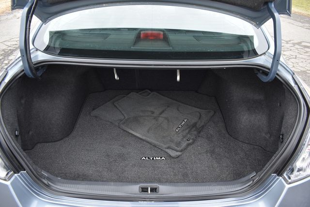 2010 Nissan Altima 4dr Sedan I4 CVT 2.5 SL - 22979123 - 17