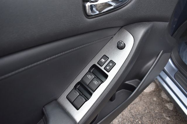 2010 Nissan Altima 4dr Sedan I4 CVT 2.5 SL - 22979123 - 29