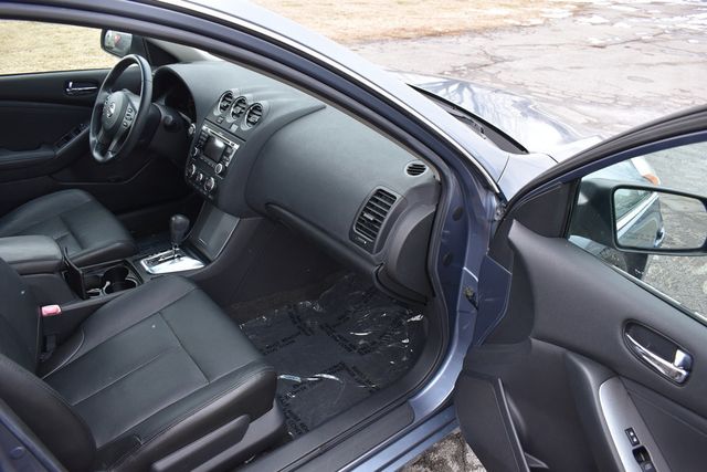 2010 Nissan Altima 4dr Sedan I4 CVT 2.5 SL - 22979123 - 38