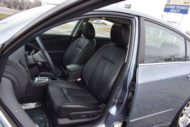 2010 Nissan Altima 4dr Sedan I4 CVT 2.5 SL - 22979123 - 3