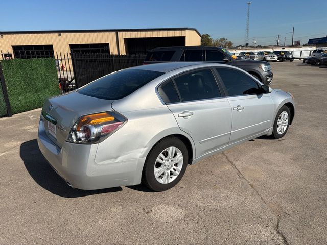 2010 Nissan Altima 4dr Sedan I4 CVT 2.5 SL - 23102450 - 3