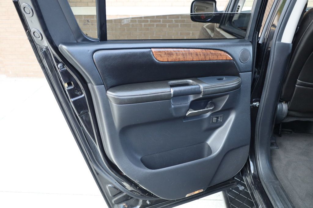 2010 Nissan Armada Platinum photo 14