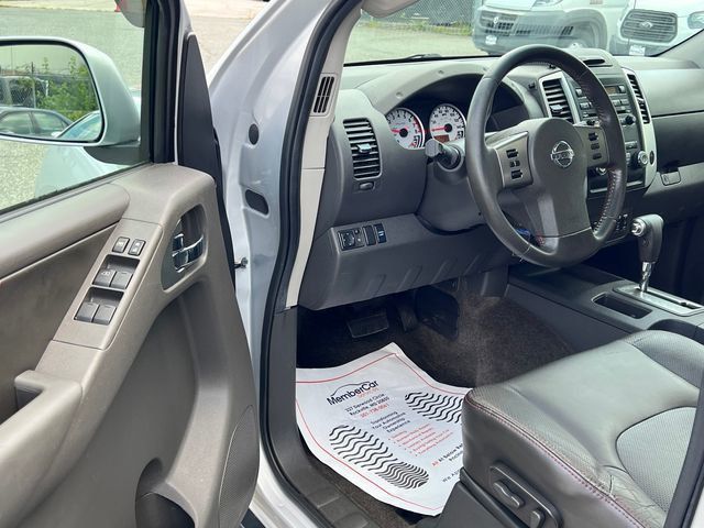 2010 Nissan Frontier 4WD Crew Cab SWB Automatic PRO-4X - 23074864 - 10