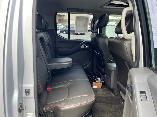 2010 Nissan Frontier 4WD Crew Cab SWB Automatic PRO-4X - 23074864 - 15