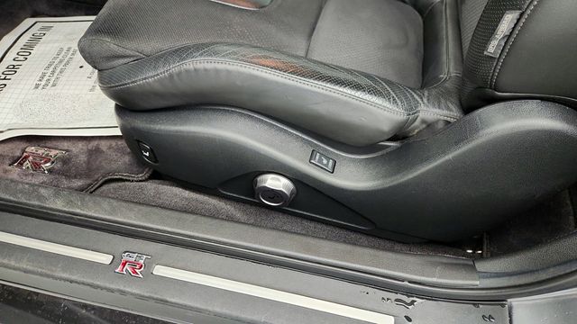 2010 Nissan GT-R 2dr Coupe Premium - 22954574 - 11