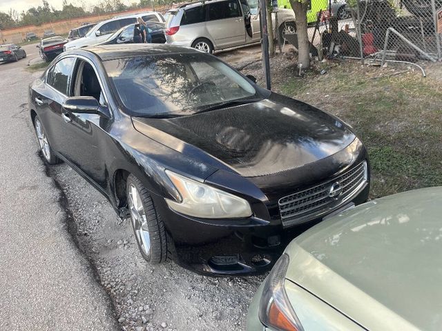 2010 Nissan Maxima  - 22950322 - 0
