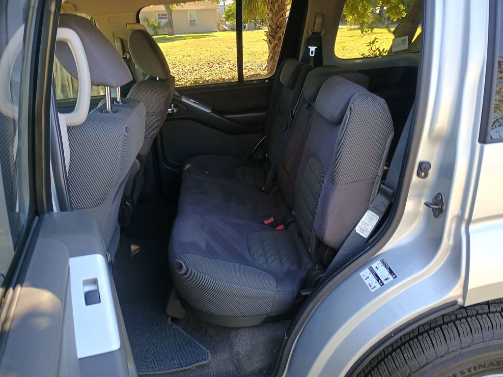 2010 Nissan Pathfinder 4WD 4dr V6 S 57000 Miles Florida SUV - 22946126 - 37