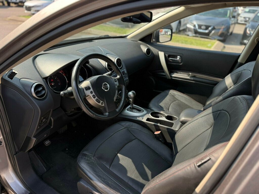 2010 Nissan Rogue SL photo 10