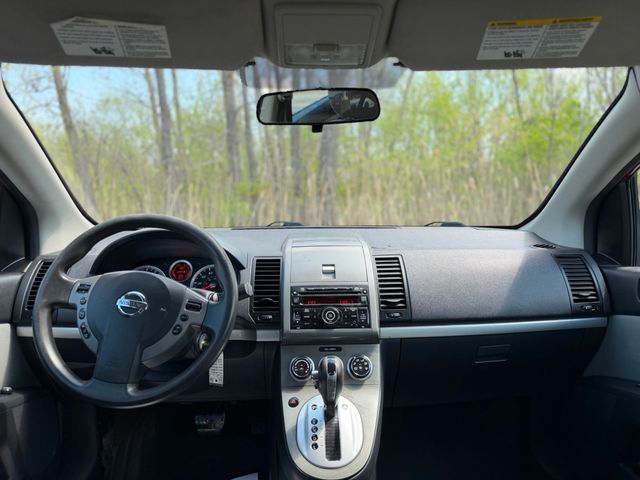 2010 Nissan Sentra 4dr Sedan I4 CVT 2.0 - 23018761 - 31