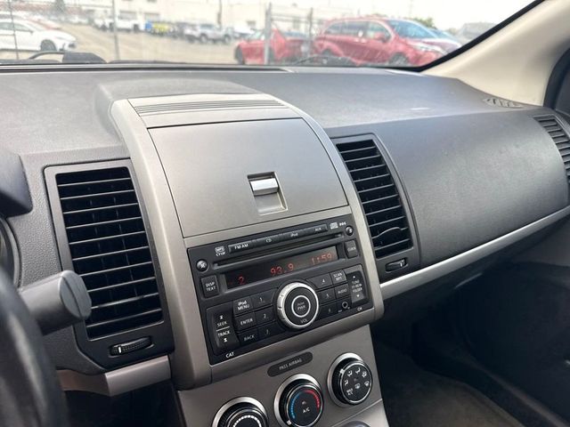 2010 Nissan Sentra 4dr Sedan I4 CVT 2.0 SR - 23058484 - 13