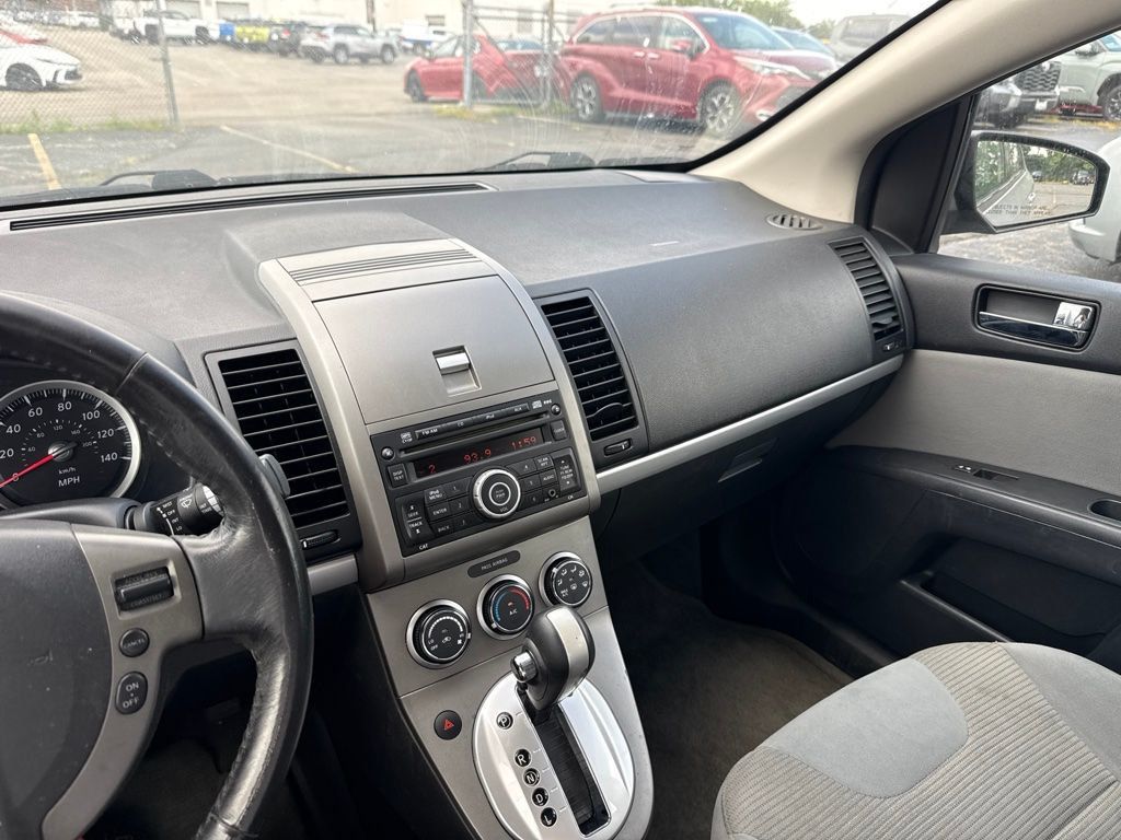 2010 Nissan Sentra 4dr Sedan I4 CVT 2.0 SR - 23058484 - 15