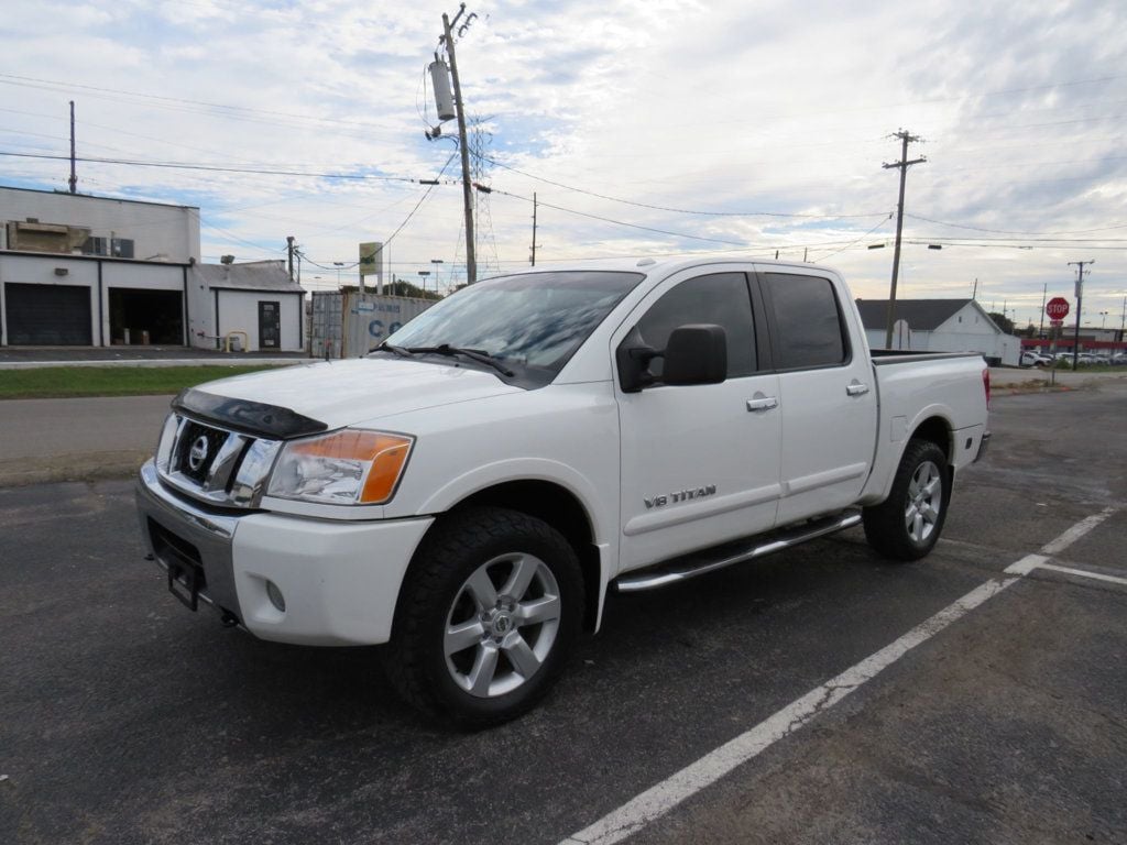 2010 Nissan Titan 4WD Crew Cab SWB LE - 22655080 - 6