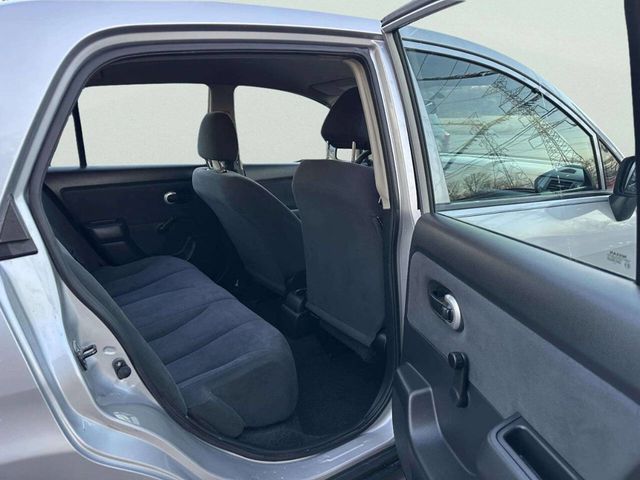 2010 Nissan Versa 4dr Sedan I4 Automatic 1.6 - 22986785 - 13