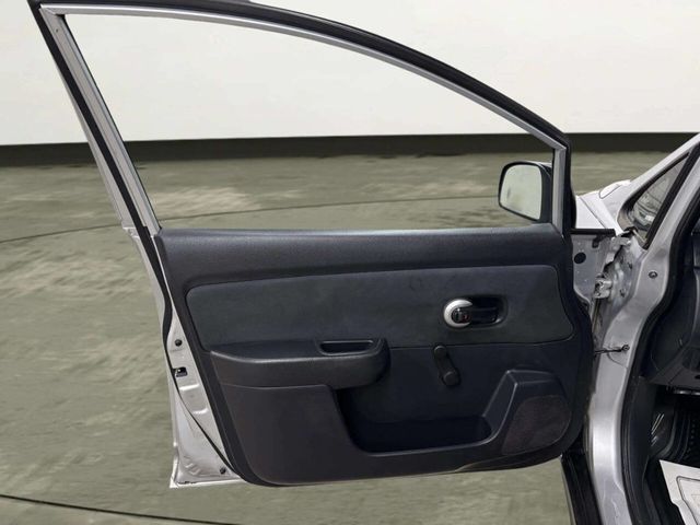 2010 Nissan Versa 4dr Sedan I4 Automatic 1.6 - 23057770 - 11