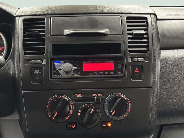 2010 Nissan Versa 4dr Sedan I4 Automatic 1.6 - 23057770 - 22