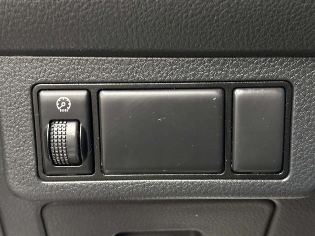 2010 Nissan Versa 4dr Sedan I4 Automatic 1.6 - 23057770 - 25
