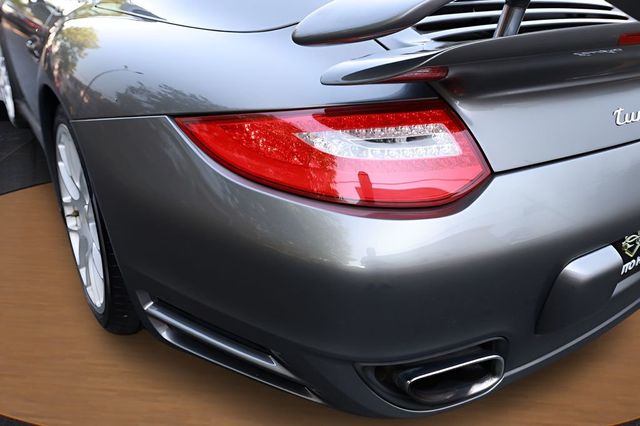 2010 Porsche 911 2dr Cabriolet Turbo - 23028740 - 11