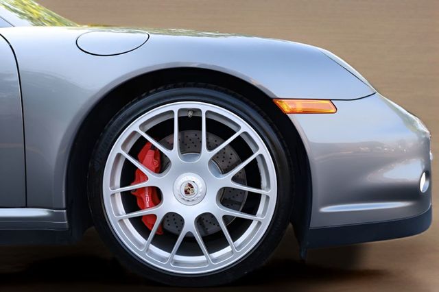 2010 Porsche 911 2dr Cabriolet Turbo - 23028740 - 24