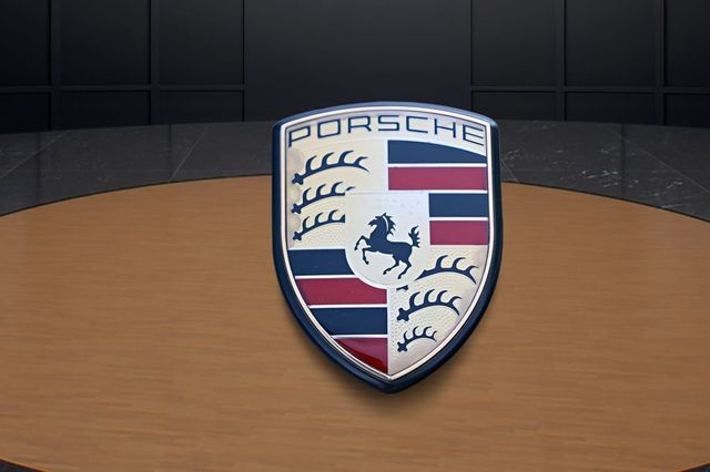 2010 Porsche 911 2dr Cabriolet Turbo - 23028740 - 26