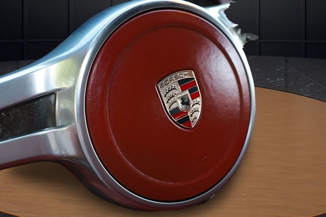 2010 Porsche 911 2dr Cabriolet Turbo - 23028740 - 35