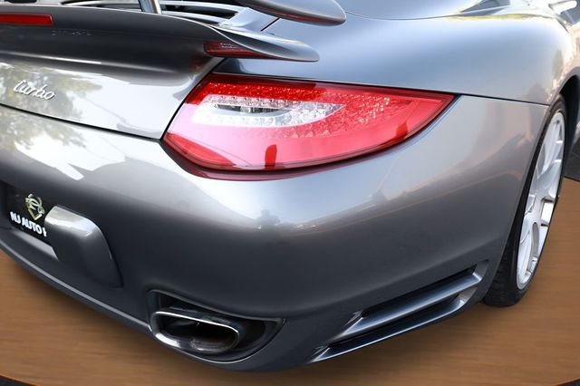 2010 Porsche 911 2dr Cabriolet Turbo - 23057967 - 17