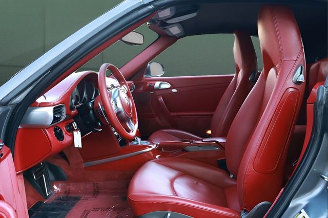 2010 Porsche 911 2dr Cabriolet Turbo - 23057967 - 23
