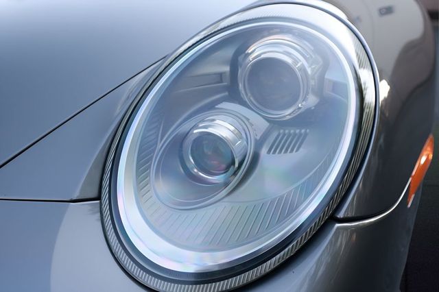 2010 Porsche 911 2dr Cabriolet Turbo - 23057967 - 34