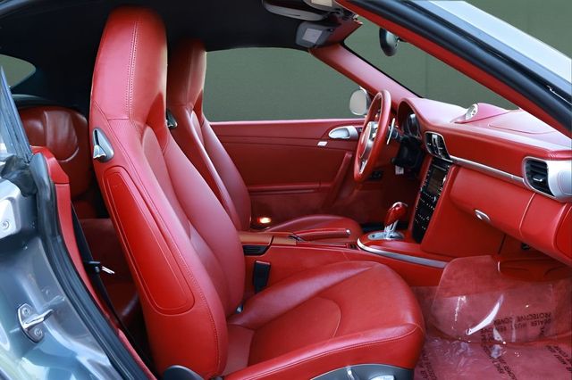 2010 Porsche 911 2dr Cabriolet Turbo - 23057967 - 36