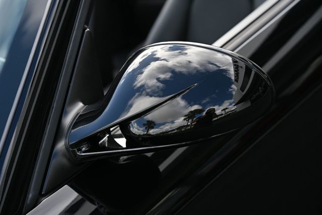 2010 Porsche 911 2dr Cabriolet Turbo - 22962948 - 9