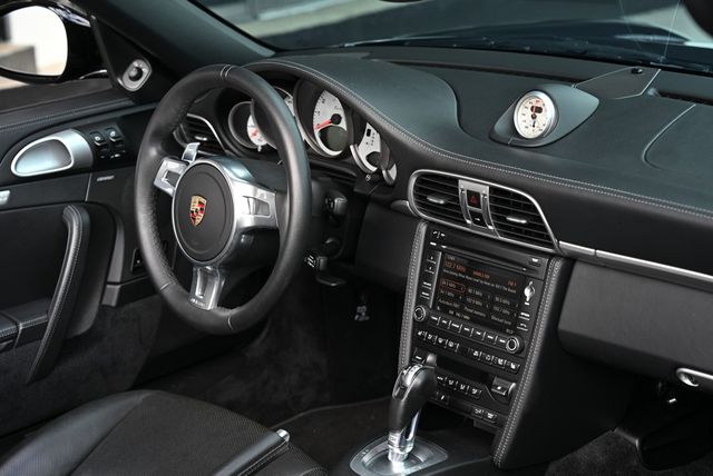 2010 Porsche 911 2dr Cabriolet Turbo - 22962948 - 31