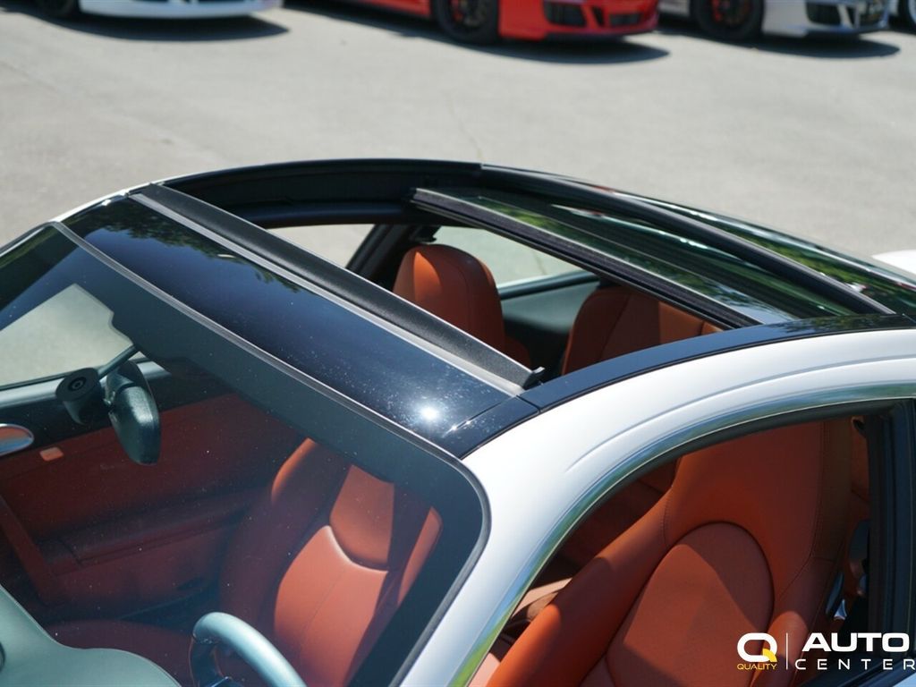 2010 Porsche 911 2dr Targa 4S - 22903934 - 9