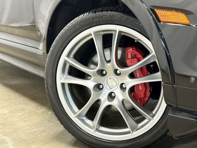 2010 Porsche Cayenne AWD 4dr GTS Tiptronic - 23031446 - 11