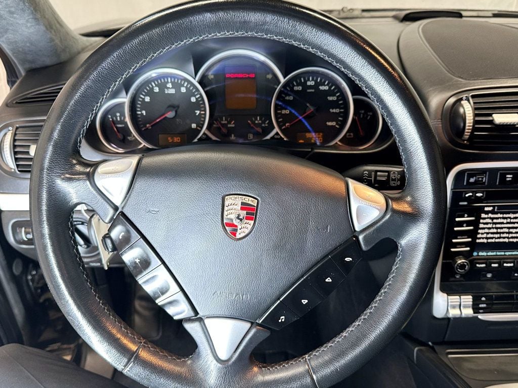 2010 Porsche Cayenne AWD 4dr GTS Tiptronic - 23031446 - 33