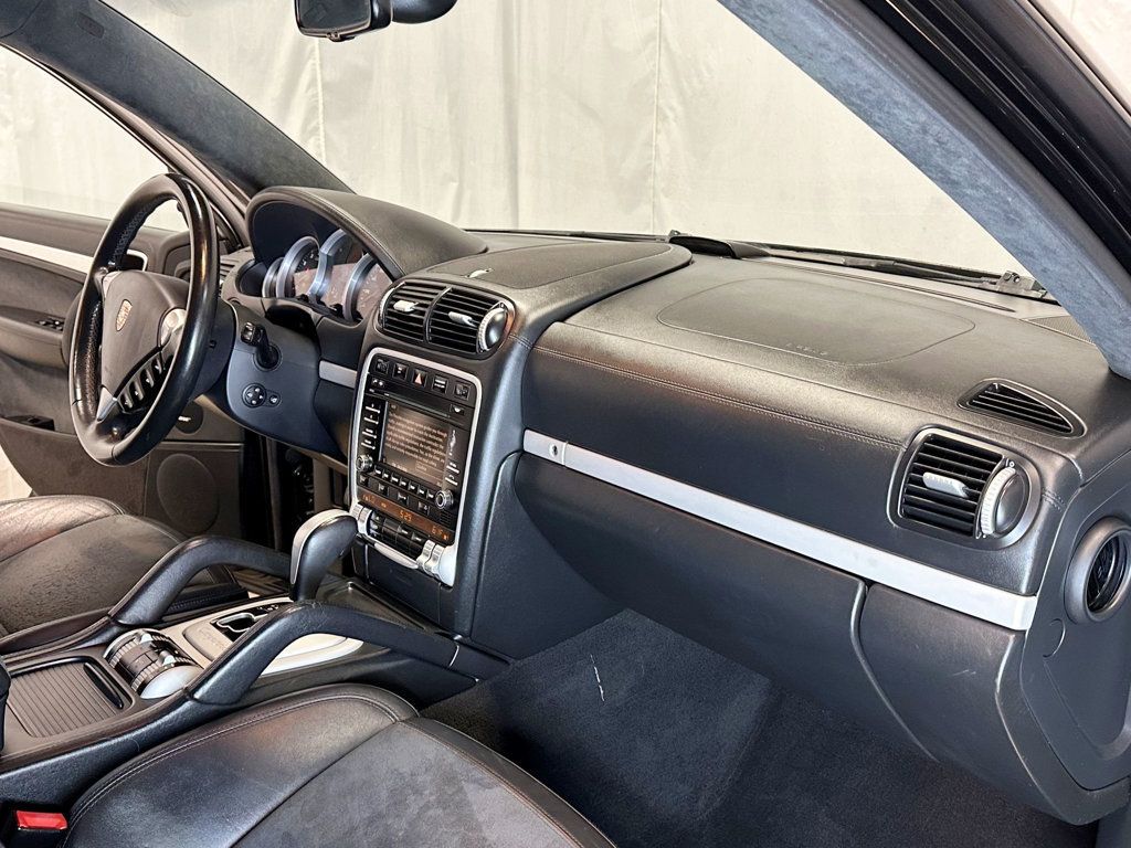 2010 Porsche Cayenne GTS - 23031446 - 23