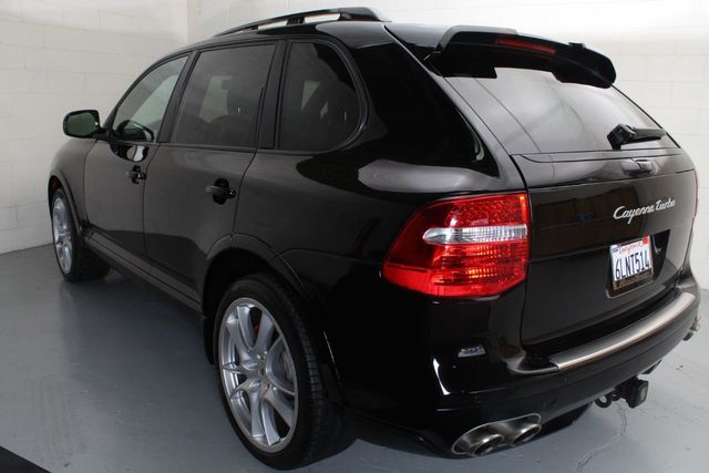 2010 Porsche Cayenne Turbo - 20529466 - 11