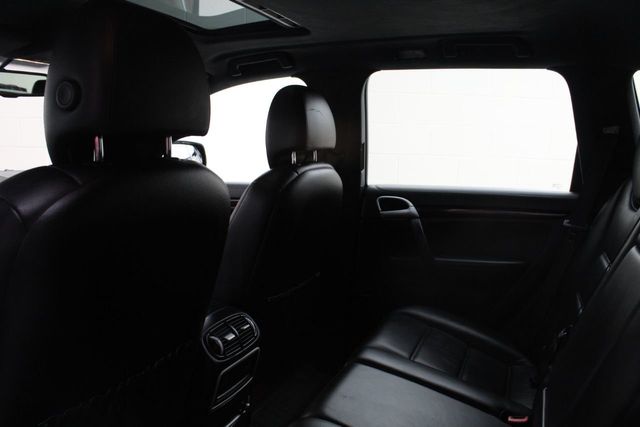 2010 Porsche Cayenne Turbo - 20529466 - 7