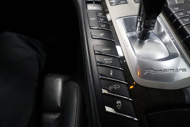 2010 Porsche Panamera 4dr Hatchback Turbo - 22937030 - 34