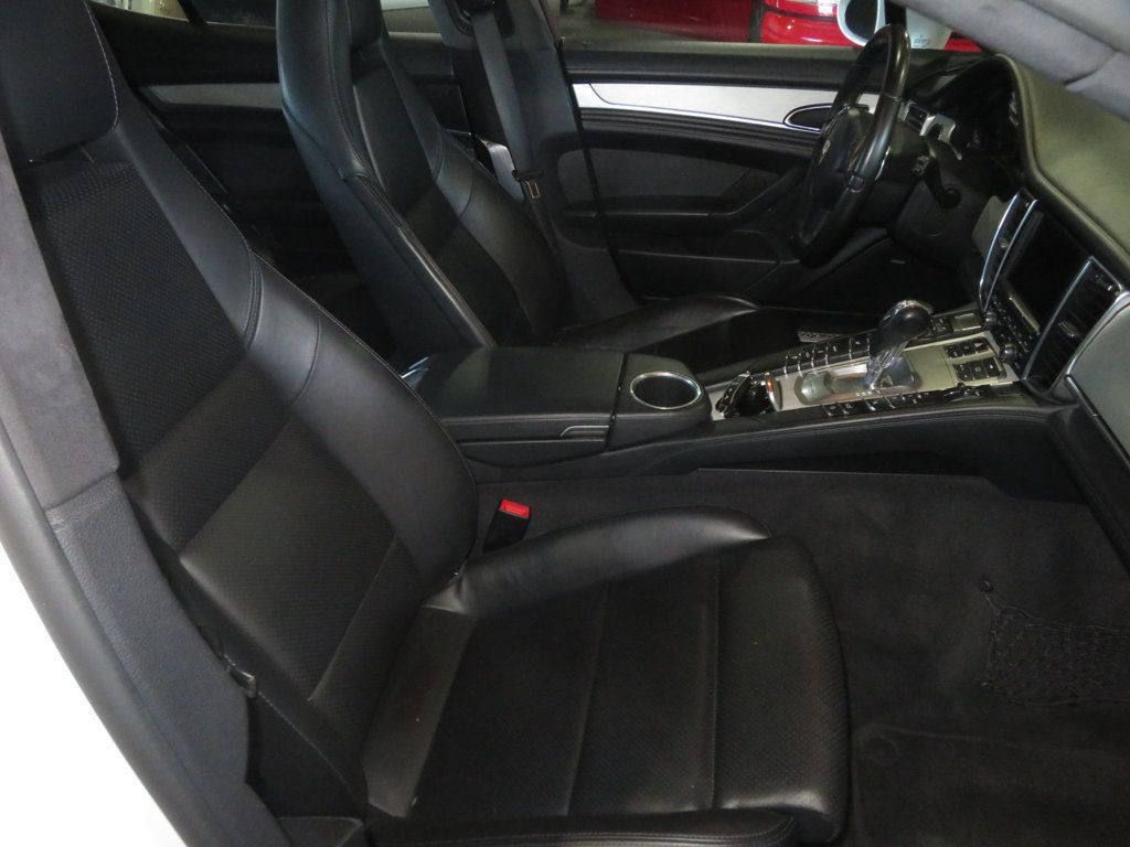 2010 Porsche Panamera EXTRA CLEAN PANAMERA TURBO LOW MILES 56 SERVICE RECORDS  - 23011035 - 33