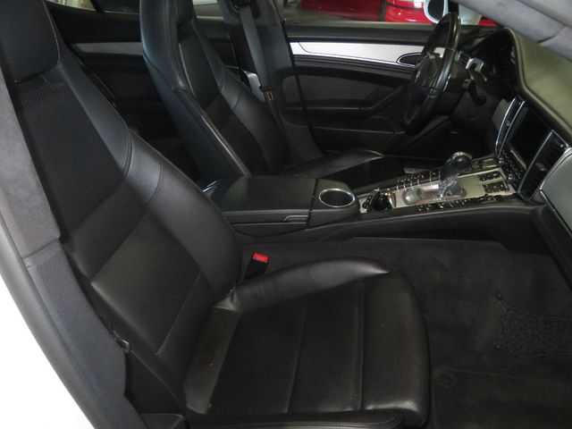 2010 Porsche Panamera EXTRA CLEAN PANAMERA TURBO LOW MILES 56 SERVICE RECORDS  - 23011035 - 33