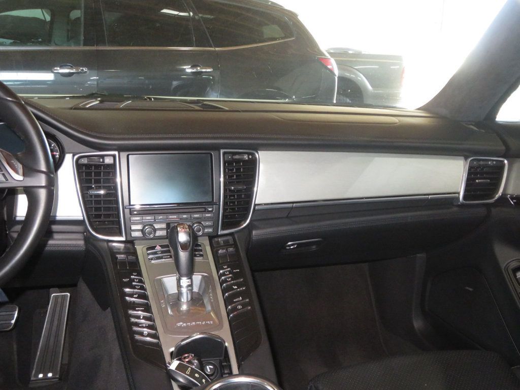 2010 Porsche Panamera EXTRA CLEAN PANAMERA TURBO LOW MILES 56 SERVICE RECORDS  - 23011035 - 36