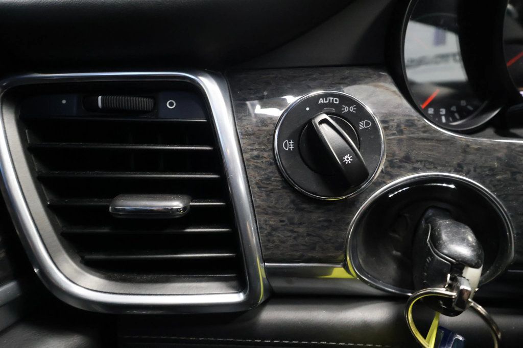 2010 Porsche Panamera TURBO, XENON LTS, SPOILER, BURMESTER, BACKUP CAM, BLUETOOTH!!! - 22937030 - 24