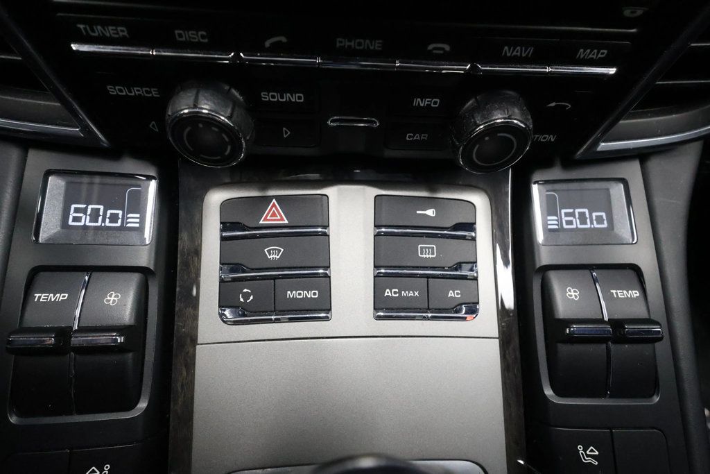 2010 Porsche Panamera TURBO, XENON LTS, SPOILER, BURMESTER, BACKUP CAM, BLUETOOTH!!! - 22937030 - 38