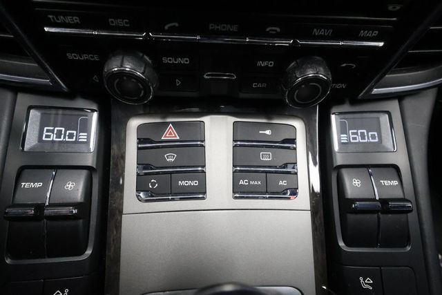 2010 Porsche Panamera TURBO, XENON LTS, SPOILER, BURMESTER, BACKUP CAM, BLUETOOTH!!! - 22937030 - 38