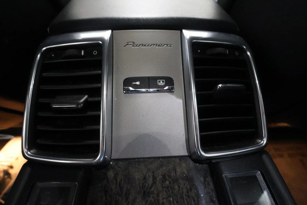 2010 Porsche Panamera TURBO, XENON LTS, SPOILER, BURMESTER, BACKUP CAM, BLUETOOTH!!! - 22937030 - 56