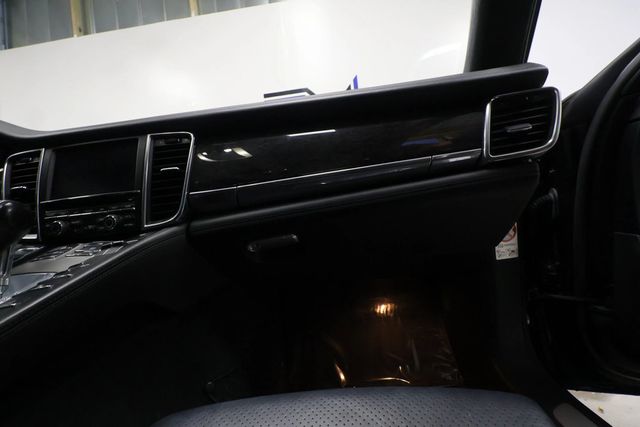 2010 Porsche Panamera TURBO, XENON LTS, SPOILER, BURMESTER, BACKUP CAM, BLUETOOTH!!! - 22937030 - 78