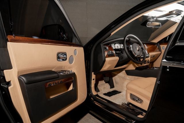 2010 Rolls-Royce Ghost 4dr Sedan - 23098444 - 12